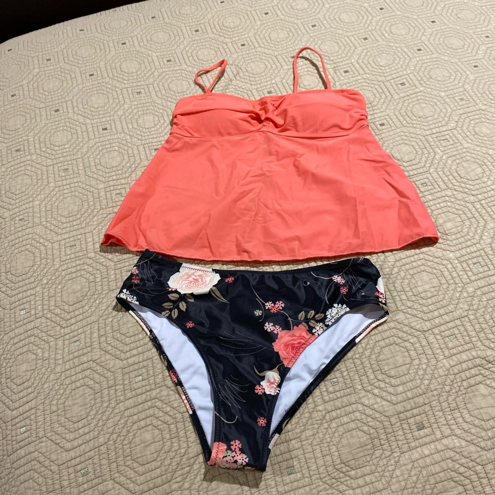 Beachsissi Coral and Floral Bottom Women's Swim Set Tankini